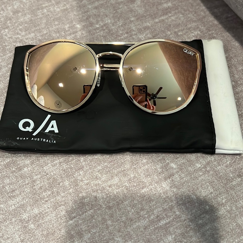 Quay cherry bomb sunglasses